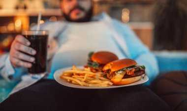 İngiltere'de abur cubur ürünlerine reklam yasağı