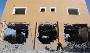 Katil İsrail ordusu, Batı Şeria'da el koyduğu Filistinli ailelerin evlerini askeri karargahlara çevirdi