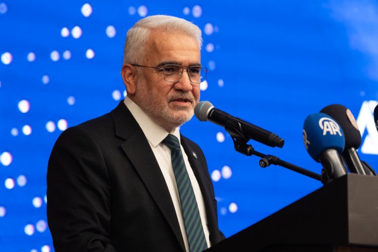 Yapıcıoğlu: Millet olarak dava adamlarının izinde yürüyerek özümüze döneceğiz