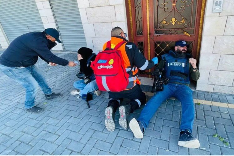 Nablus’ta gazetecilere gazlı saldırı: Yıkımı izlerken boğulma tehlikesi yaşadılar