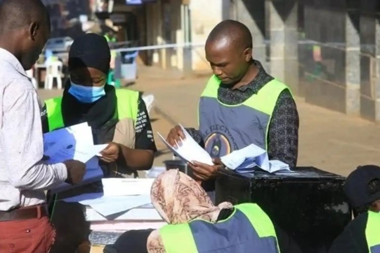 Uganda'da genel seçimler başladı