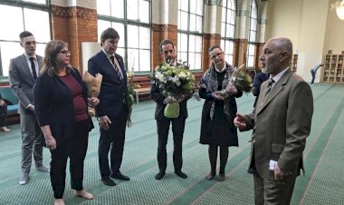 İsveç Meclis Başkanından Stockholm Camisi'ne taziye ziyareti