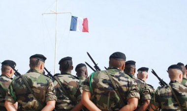 Fransa 'Libya sınırında yakalanan silahlı vatandaşlarını' açıklamaya çalışıyor
