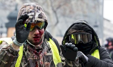 Fransa'da gazeteciler polis şiddetini kınadı