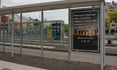 Hollanda’da otobüs duraklarına “Hadis -i Şerif” asıldı