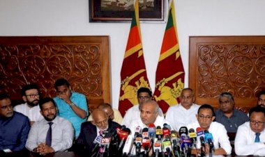 Sri Lanka'da istifa eden Müslüman bakanlar göreve döndü