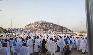 2 milyona yakın hacı adayı Arafat Vakfesi'nde buluştu