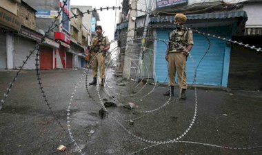 Hindistan'dan muhalif parti liderlerine Cammu Keşmir yasağı