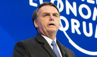 Bolsonaro Amazonlar'daki yangınlar için yapılan yardımı reddetti