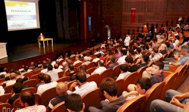 'Namaz dinin direği medeniyetin merkezidir'