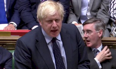 Boris Johnson 21 milletvekilini partisinin meclis grubundan ihraç etti