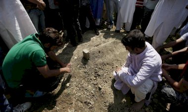 Keşmir'de bir protestocunun öldüğü ilk kez resmi olarak kabul edildi