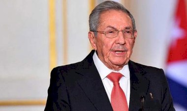 Twitter, Raul Castro'nun hesabını askıya aldı