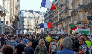 Fransa'da sarı yelekliler gösterilerin 45. haftasında sokaklarda