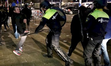 Hollanda'da ırkçılığı ortaya çıkaran emniyet müdürü açığa alındı