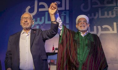 Nahda başkent Tunus'ta seçim mitingi düzenledi