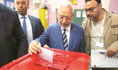 Tunus'ta parlamento seçiminin galibi Nahda Hareketi