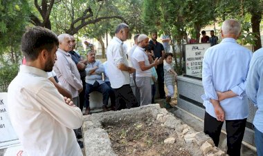 PKK'nin katlettiği öğretmen mezarı başında anıldı