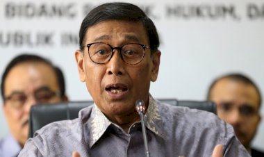 Endonezya'da Güvenlik Bakanı bıçaklı saldırıda yaralandı