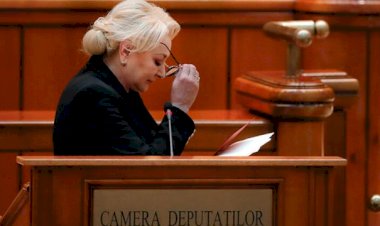 Romanya'da hükümet düştü