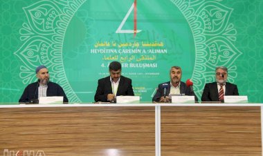 'Sosyal medya İslami medeniyetimizi yaymada önemli bir araçtır'