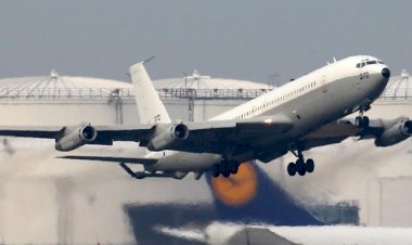 Tel Aviv'den Riyad'a giden 'gizemli uçakta' kimler vardı?