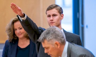 Cami saldırganı Manhaus mahkemede Nazi selamı verdi