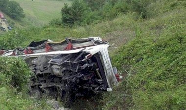 Myanmar'da otobüs kazası: 13 ölü, 25 yaralı