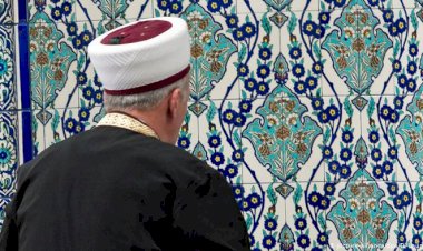 Almanya yabancı imamlara dil şartı getirmeyi planlıyor