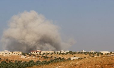 Rusya'nın İdlib'e hava saldırılarında 5 sivil hayatını kaybetti