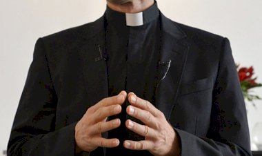 İtalya'da rahip, küçük kızı tacizden tutuklandı