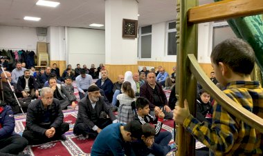 Hamburg, Vorarlberg  ve Lahey'de Mevlid Kandili ihya edildi