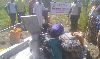 Avrupa Yetim Eli gönüllüleri merhum Mehmet Yavuz adına su kuyusu açtı