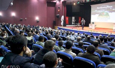 'Yolumuzu Aydınlatan Yıldızlar' konferansı düzenlendi