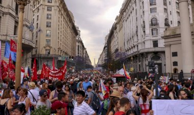Arjantin'de binlerce kişi Morales'e destek gösterisi düzenledi