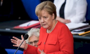 Merkel: Türkiye'ye mülteciler konusunda ek yardıma hazırım