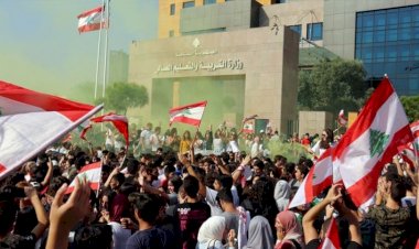 Lübnan'da üç eski bakan hakkında yolsuzluk suçlaması