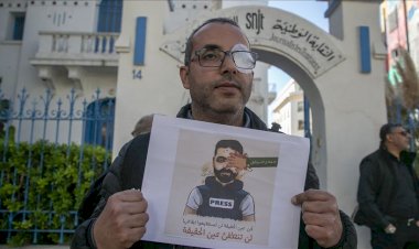 Siyonistlerin saldırısında gözünü kaybeden Filistinli foto muhabirine destek