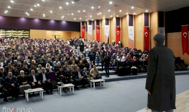 'Kur'an, cami ve tesettür için hicret eden Müslümanlar var'