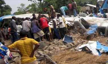 Kongo Demokratik Cumhuriyeti'nde yerleşim merkezine uçak düştü: 23 ölü