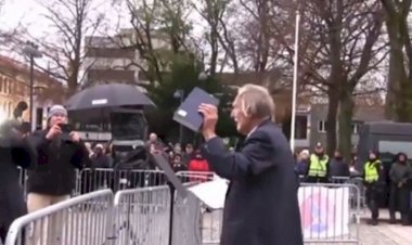 Pakistan Norveç'te Kur'an-ı Kerim yakılması olayını AB ve İİT'ye taşıyacak