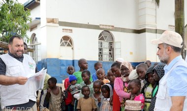 Avrupa Yetim Eli Uganda'da adak ve akika kurbanı dağıttı