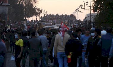 Irak Zikar'da göstericilerin öldürülmesi üzerine vali istifa etti