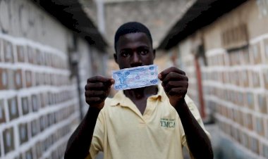 Batı Afrika ülkeleri 74 yıllık Fransız sömürge parası CFA frangını bırakıyor