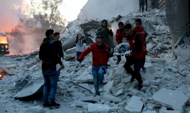 Rusya'nın İdlib'e saldırılarında 5 sivil öldü