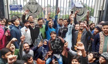 Hindistan'da protestolar üniversite öğrencilerinin katılımıyla devam ediyor