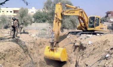 Mısır, Gazze'nin can damarlarını yıkmaya devam ediyor