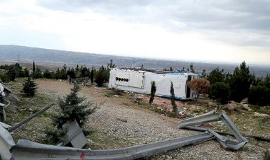 İran'da otobüs devrildi: 10 ölü