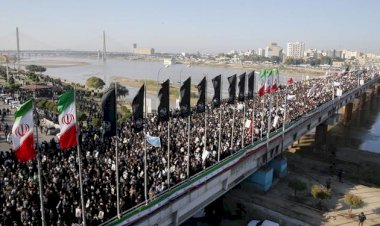 Kasım Süleymani'nin cenazesi İran'a getirildi