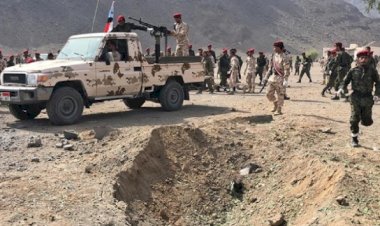 Husilerden askeri kampa hava saldırısı